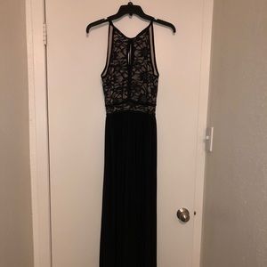 Nightway size 10 black and nude formal dress
